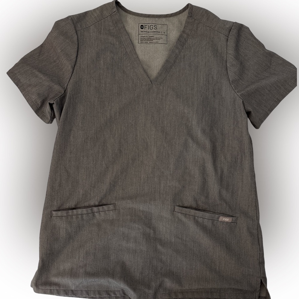 Women’s Figs Gray V-Neck Scrub Top